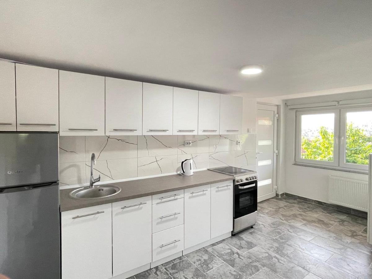Ajla - Free Parking Apartment ซาราเยโว ภายนอก รูปภาพ